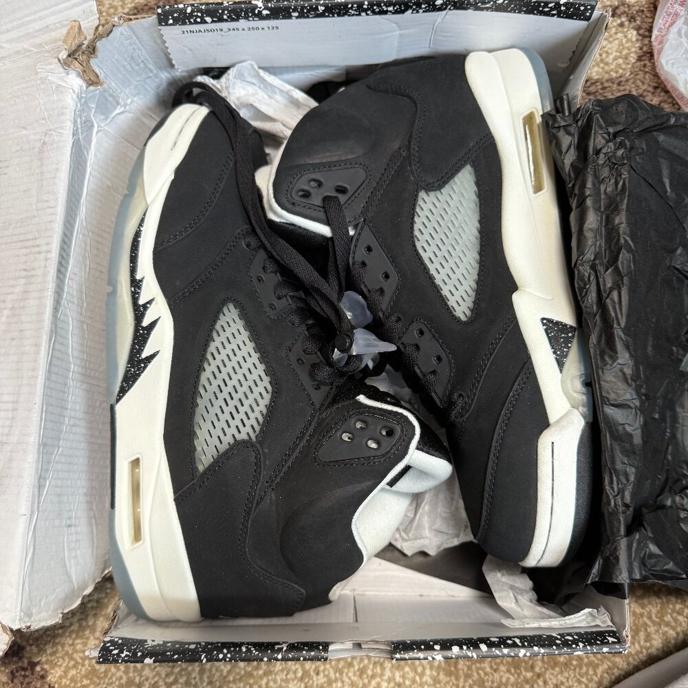 Air Jordan 5 Retro “Oreo” (Moonlight)
